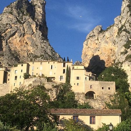 Hôtel Particulier des Lumières Moustiers-Sainte-Marie Exterior foto