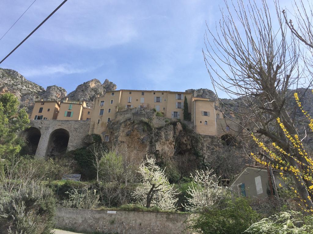 Hôtel Particulier des Lumières Moustiers-Sainte-Marie Exterior foto